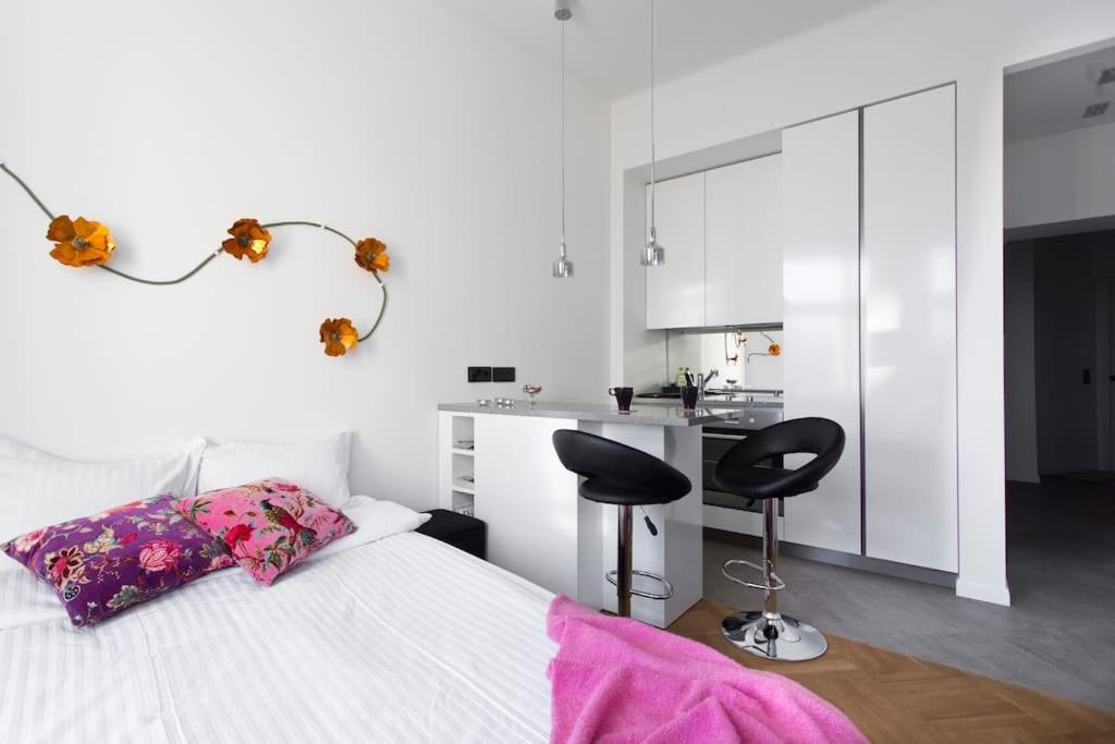 Stylish Studio In The Centre Хельсинки Экстерьер фото